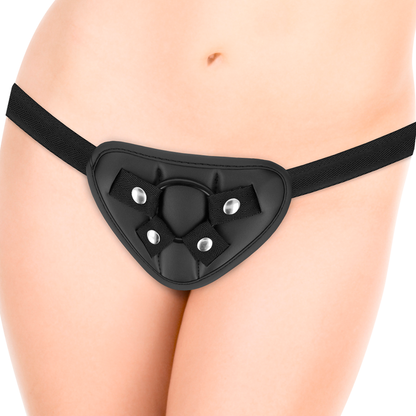 CYBERSILICOCK Harness Universale con Dildo in Silicone e 3 Anelli